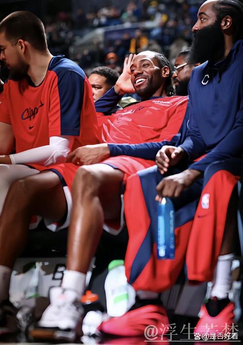 哈登称赞火箭重建成功，申京阿门小贾成长显著
