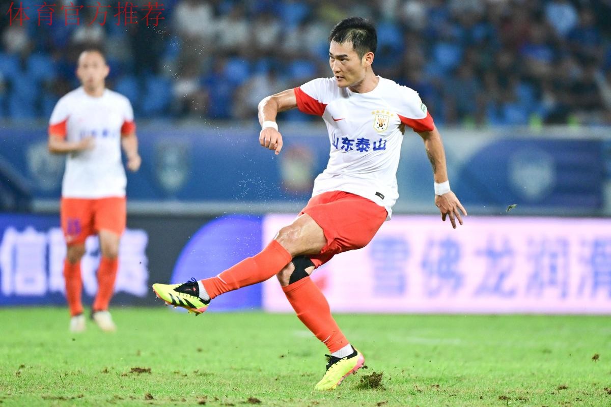 东亚杯|国足赛后积极休整 廖力生采访流露真情 东亚杯|国足赛后积极休整 廖力生采访流露真情